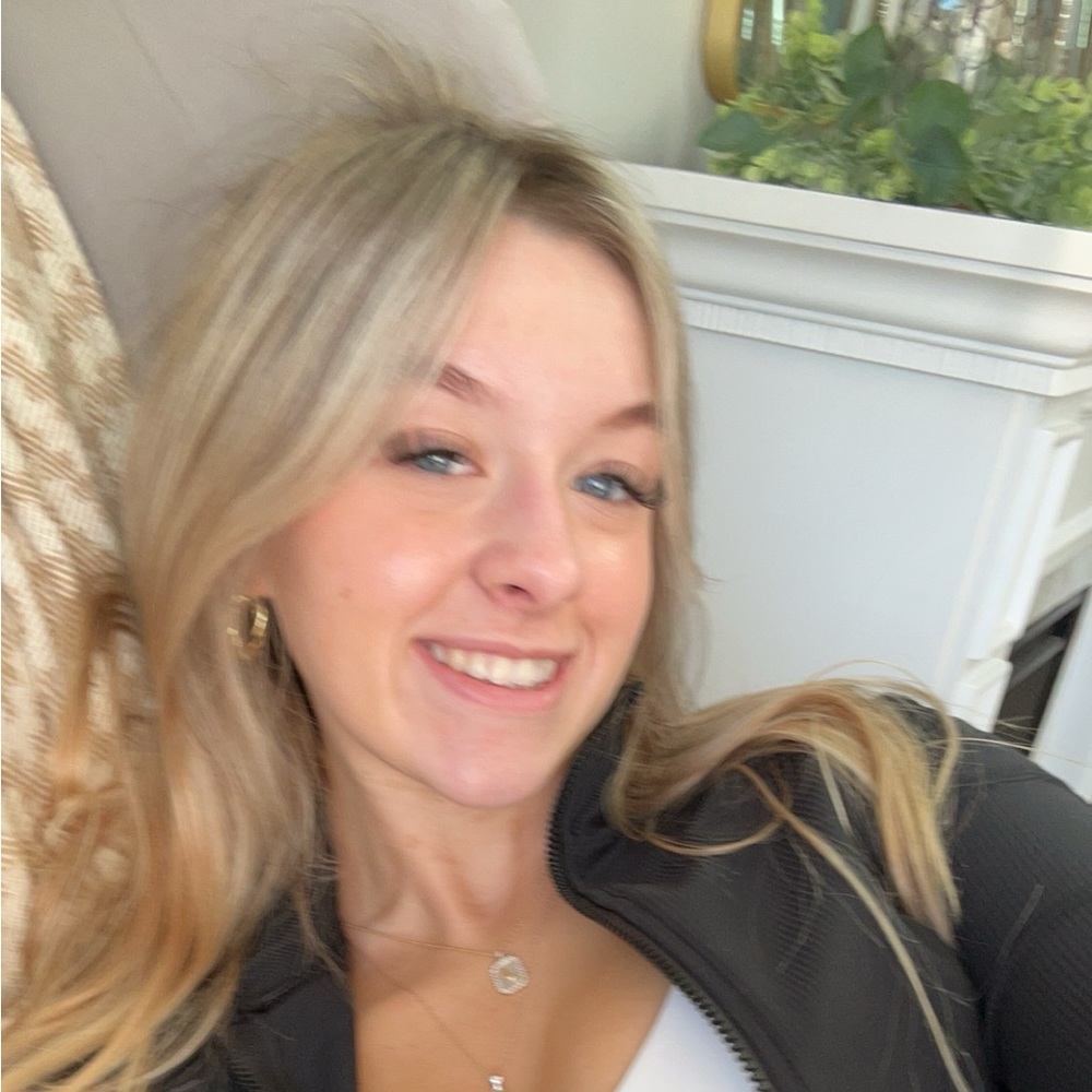 Meet your Posher, Leah